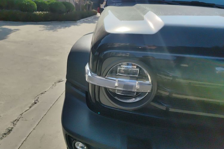 坦克300 2021款 越野版 2.0T 挑战者车身外观8