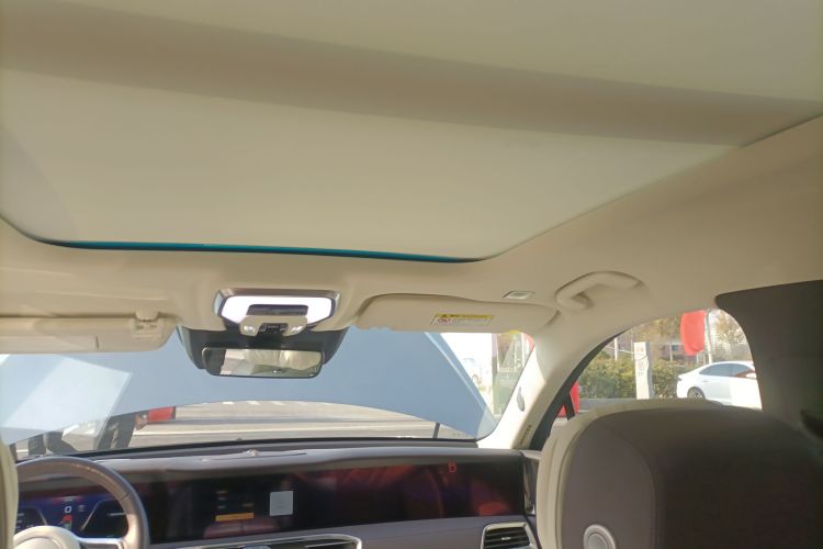 红旗E-HS9 2022款 690km 旗享版 六座中控内饰22