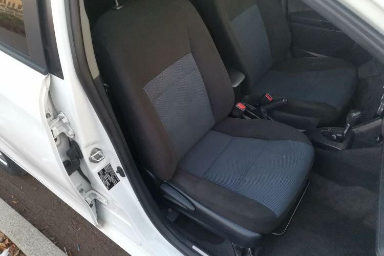 丰田 YARiS L 致炫 2016款 改款 1.5E CVT魅动版局部细节41