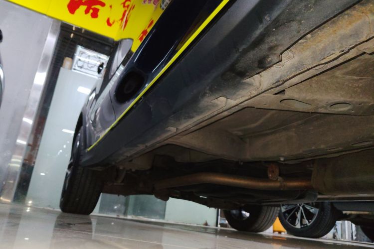 荣威RX5 2021款 PLUS 330TGI 自动国潮智臻版局部细节9001