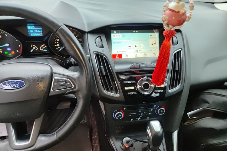 福特 福克斯 2017款 三厢 1.6L 自动风尚型智行版中控内饰16