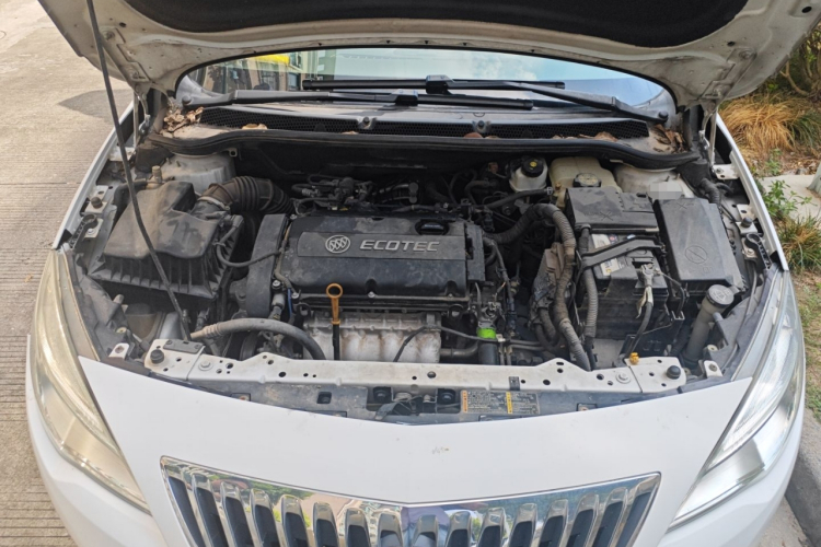 别克 英朗 2013款 XT 1.6L 自动时尚版局部细节24