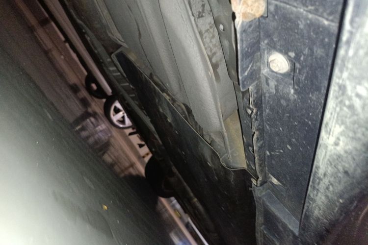 英菲尼迪Q70 2017款 Q70L 2.5L 悦享版局部细节9002