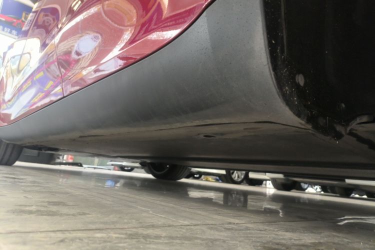 特斯拉 Model Y 2022款 Performance高性能全轮驱动版局部细节9002