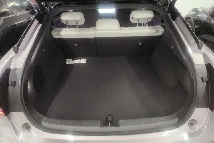 小鹏P7+ 2024款 超长续航 Max机舱底盘23