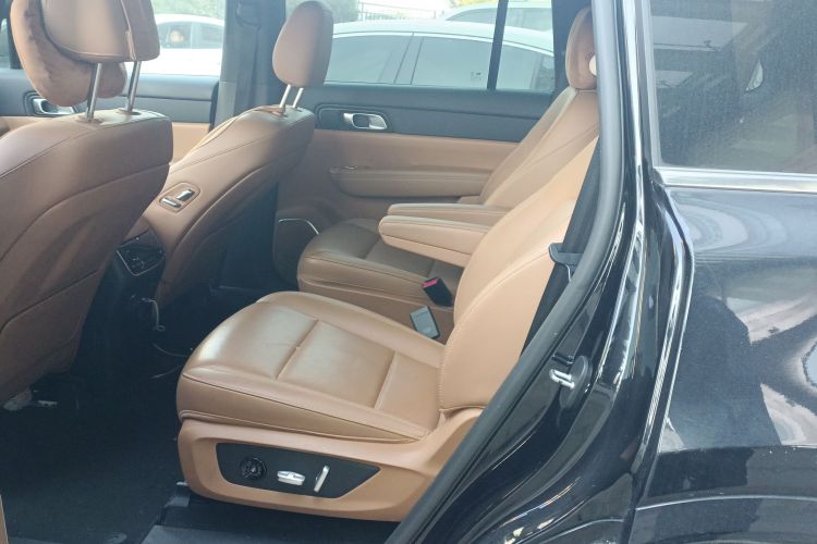 理想汽车 理想ONE 2021款 增程6座版中控内饰7004