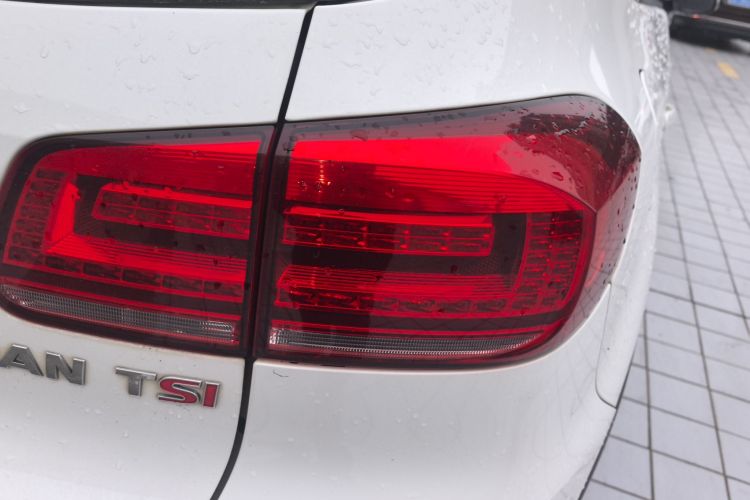 大众 途观 2015款 1.8TSI 自动两驱豪华型车身外观9