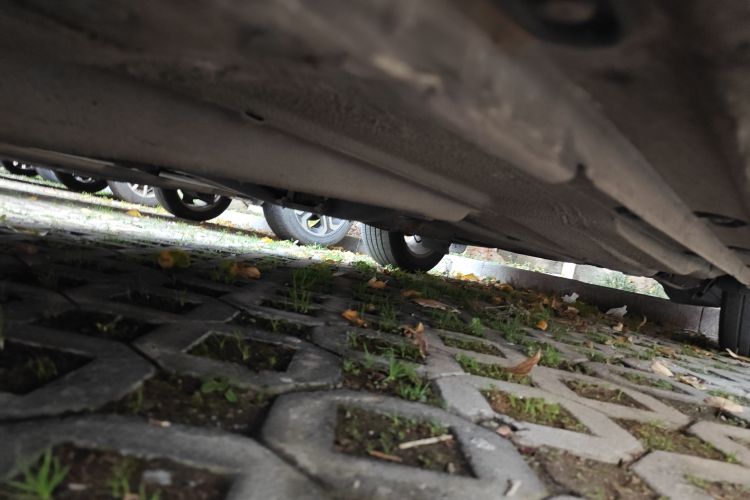 大众 朗逸 2011款 1.6L 自动品雅版局部细节9004