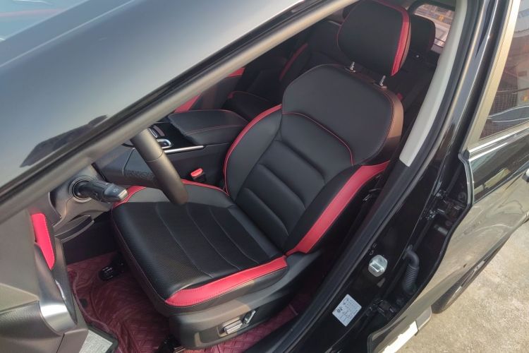 思皓X8 2021款 300T DCT尊贵智联版 5座中控内饰19