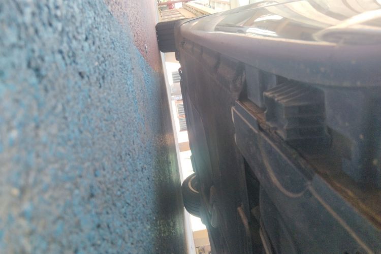 宝马7系 2014款 730Li 臻享型局部细节9003