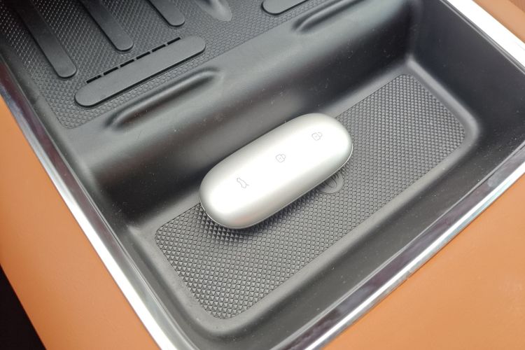 理想汽车 理想L9 2022款 Max中控内饰11