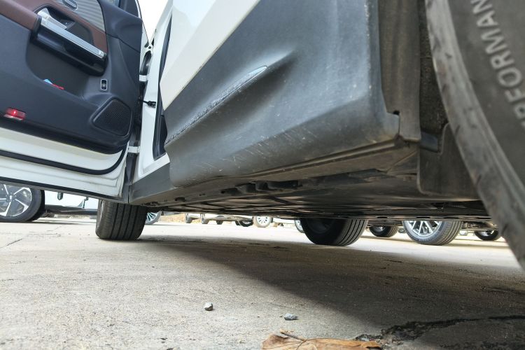 奔驰GLB 2024款 GLB 200 动感型局部细节9002