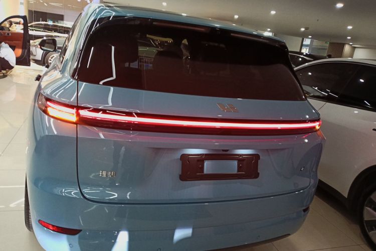 理想汽车 理想L7 2024款 MAX车身外观6
