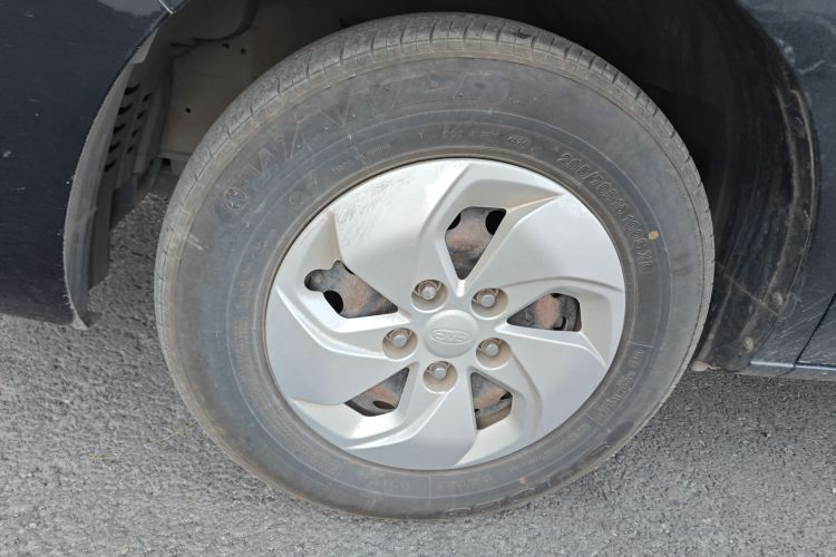 江淮瑞风 瑞风M4 2019款 商旅系列 2.0L 手动速运版 国VI车身外观6007