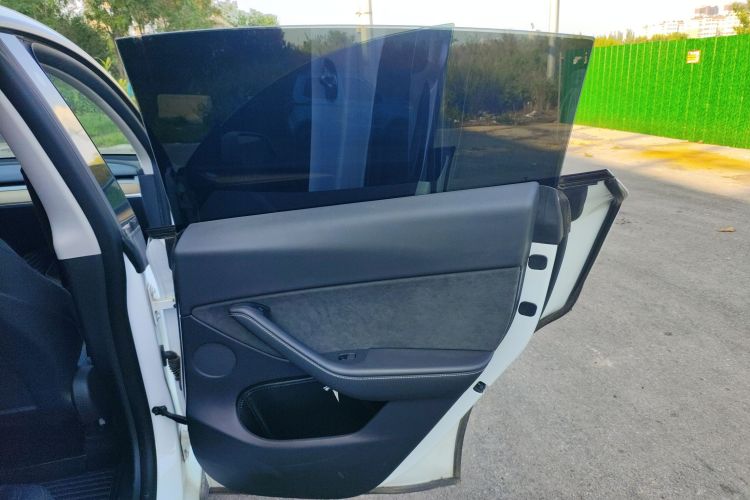 特斯拉 Model Y 2022款 后轮驱动版中控内饰7006