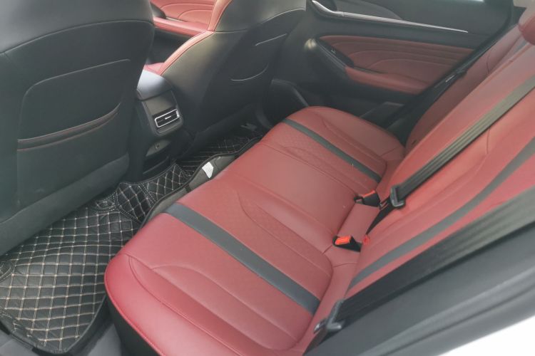 长安 逸动 2021款 PLUS 蓝鲸NE 1.4T GDI DCT尊贵型中控内饰21