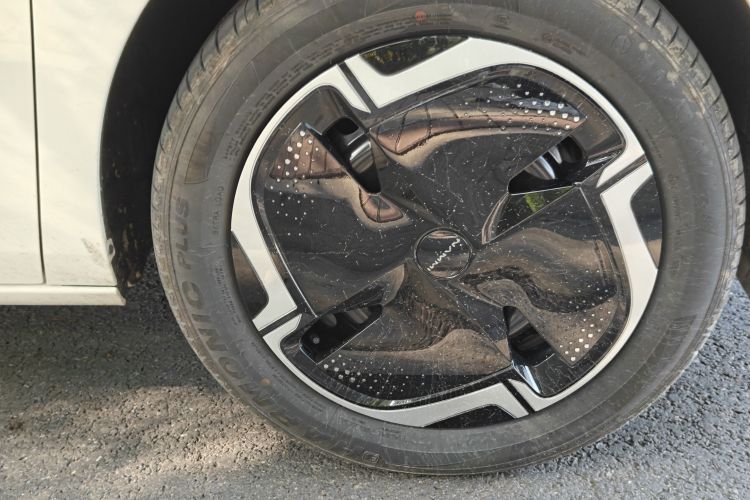 东风纳米 纳米01 2024款 焕新版 330 Plus智+车身外观10