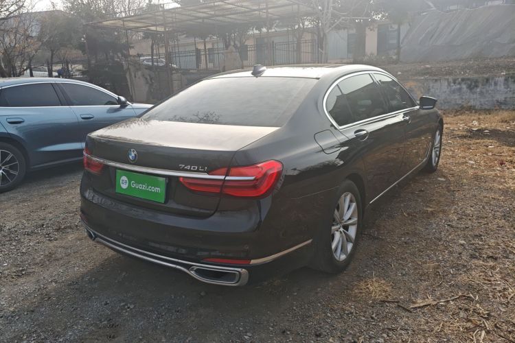 宝马7系 2017款 730Li 领先型车身外观7