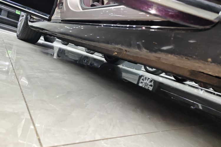 红旗H9 2020款 3.0T 智联旗领四座版局部细节9001