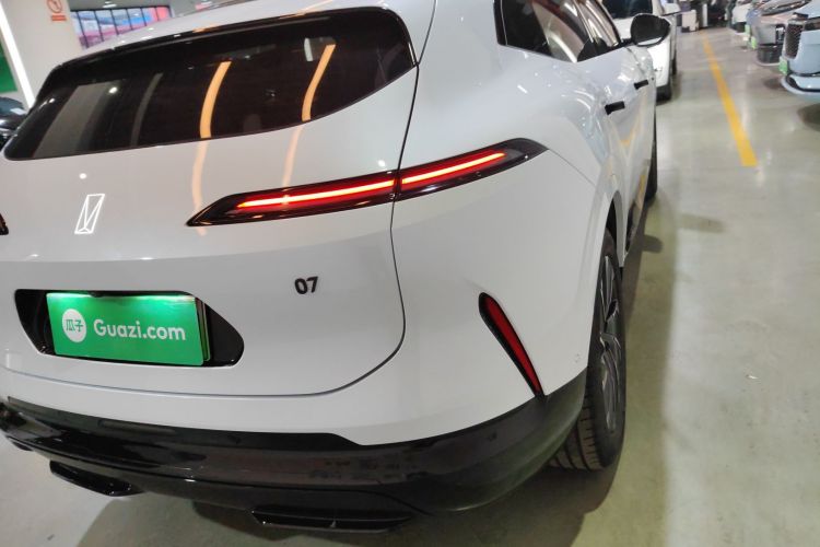 阿维塔07 2024款 Pro+纯电版车身外观6006