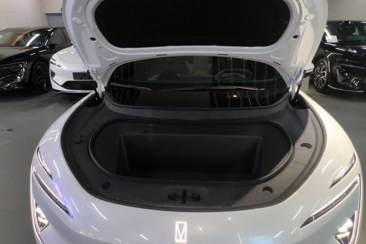 阿维塔12 2025款 Max纯电版机舱底盘24