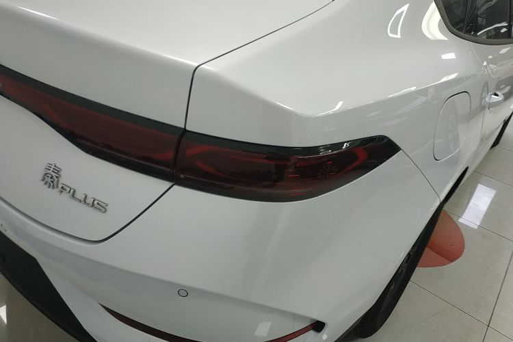 比亚迪 秦PLUS 2025款 DM-i 智驾版 55KM领先型车身外观9