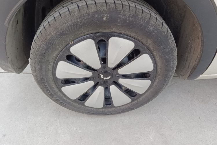 五菱汽车 五菱缤果 2023款 333km 悦享+款车身外观6008