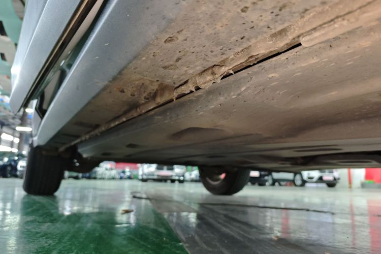 斯柯达 柯米克 2018款 1.5L 自动标准版 国VI机舱底盘29