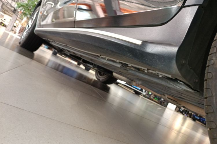 奔驰GLC 2019款 改款 GLC 260 L 4MATIC 豪华型局部细节9002