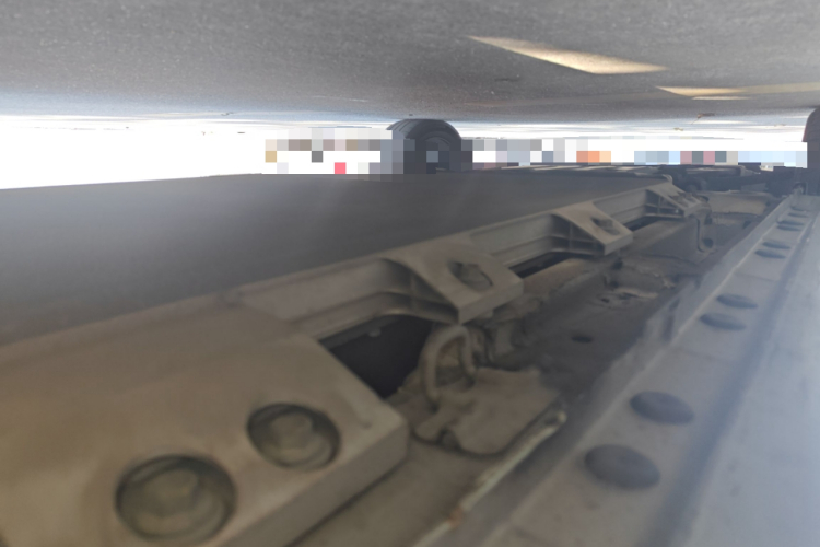 长安欧尚 奔奔E-Star 2021款 国民版 多彩款 磷酸铁锂（31.86kWh）局部细节9003