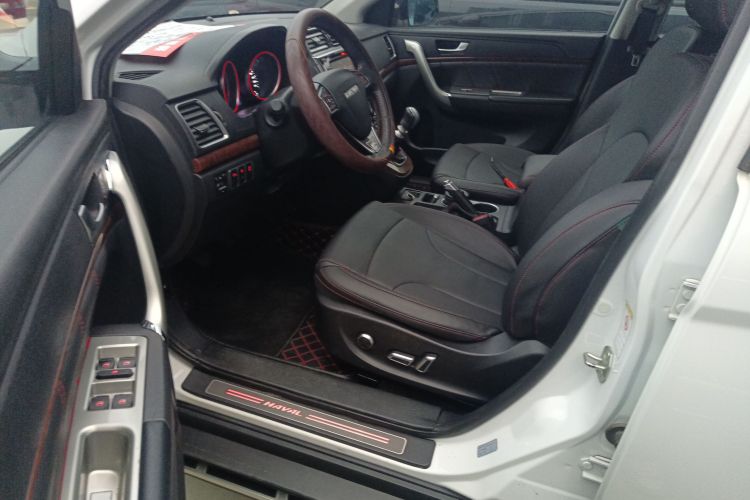 哈弗H6 2015款 改款 运动版 1.5T 手动两驱精英型中控内饰20