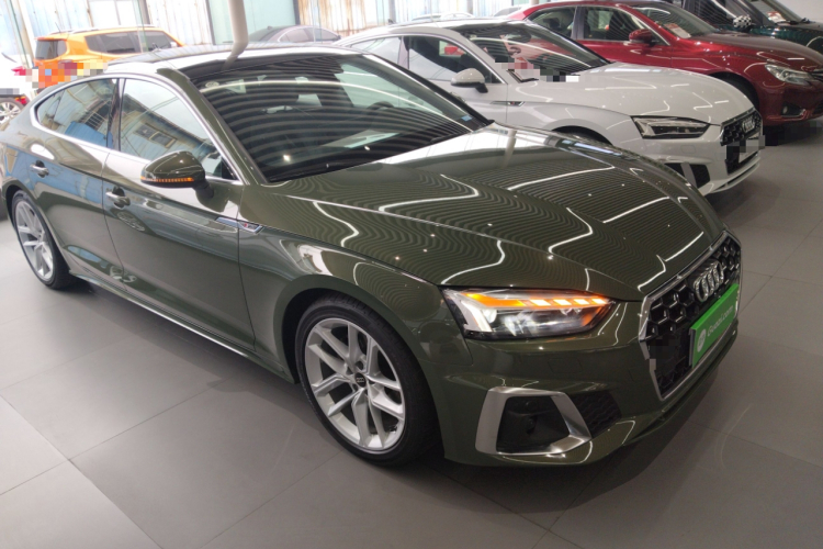 奥迪A5 2024款 Sportback 40 TFSI 时尚动感型车身外观6002