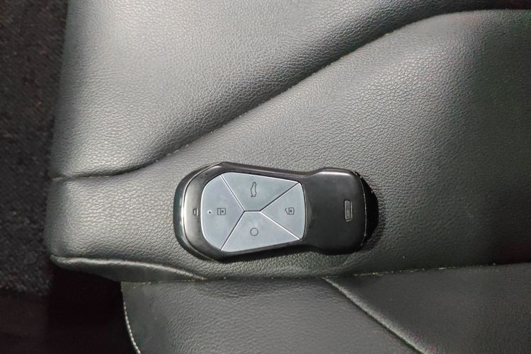 小鹏G3 2021款 G3i 460G中控内饰7001