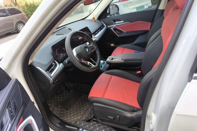 宝马X1 2024款 sDrive25Li M运动套装中控内饰19