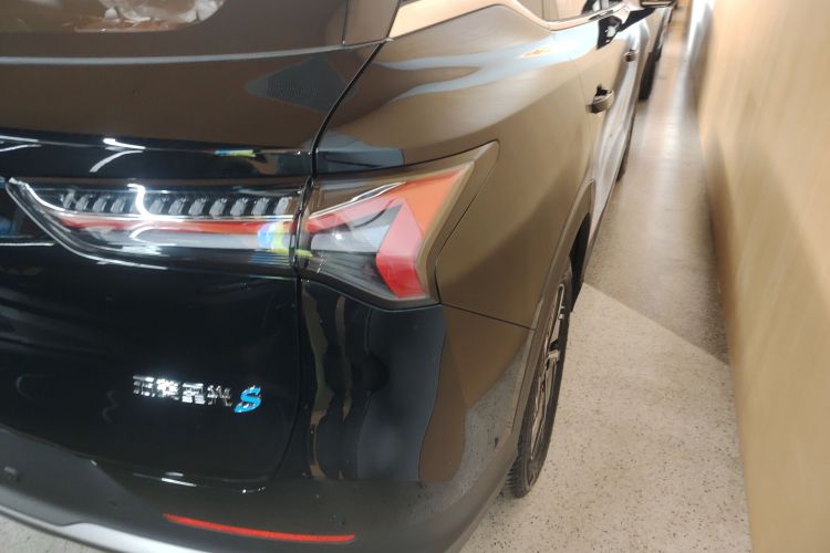 五菱汽车 五菱星光S 2025款 510km 旗舰型车身外观9