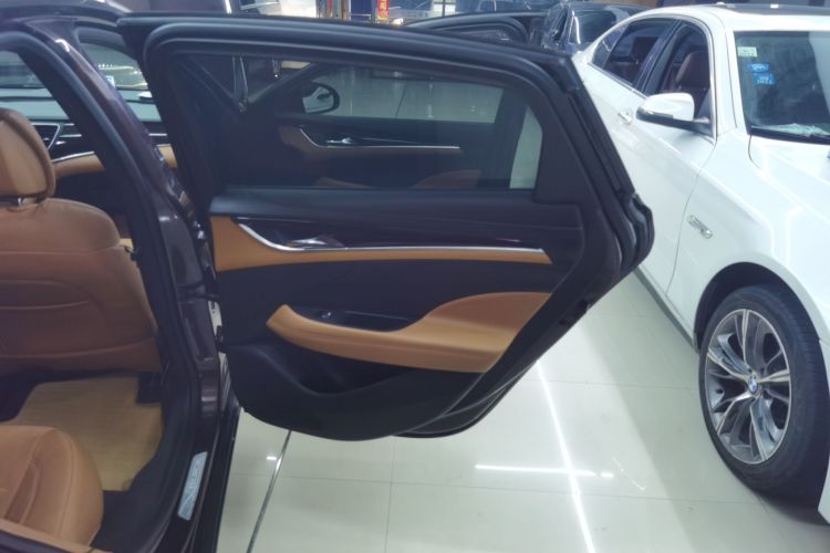 别克 君越 2016款 20T 精英型中控内饰45