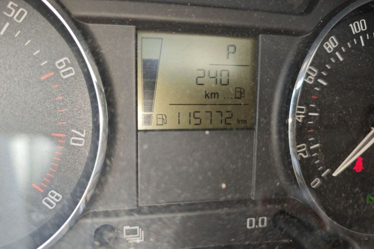 斯柯达 晶锐 2012款 1.6L Scout中控内饰15