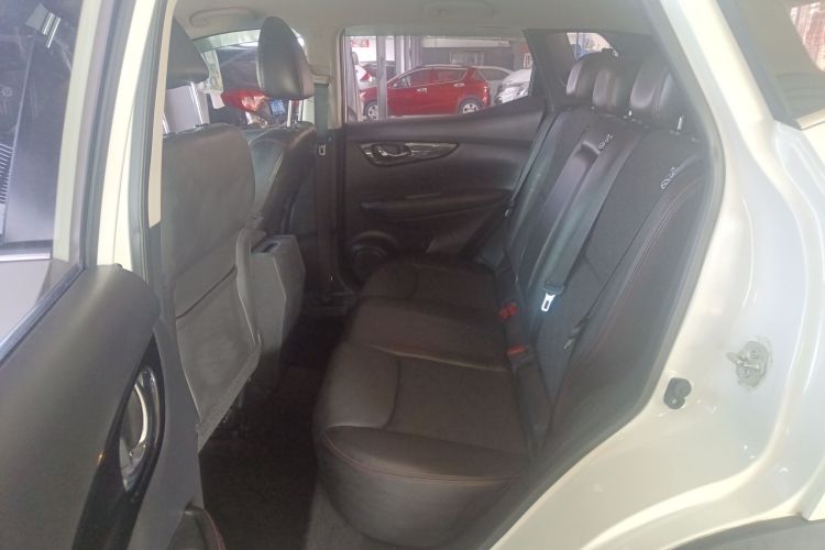 日产 逍客 2017款 2.0L CVT智享版 国V中控内饰21