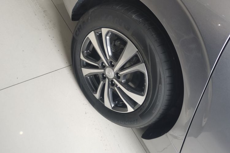 长安 逸动 2021款 PLUS 蓝鲸NE 1.4T GDI DCT尊贵型车身外观56