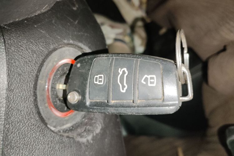 奇瑞 瑞虎3X 2018款 1.5L 自动精英版中控内饰11