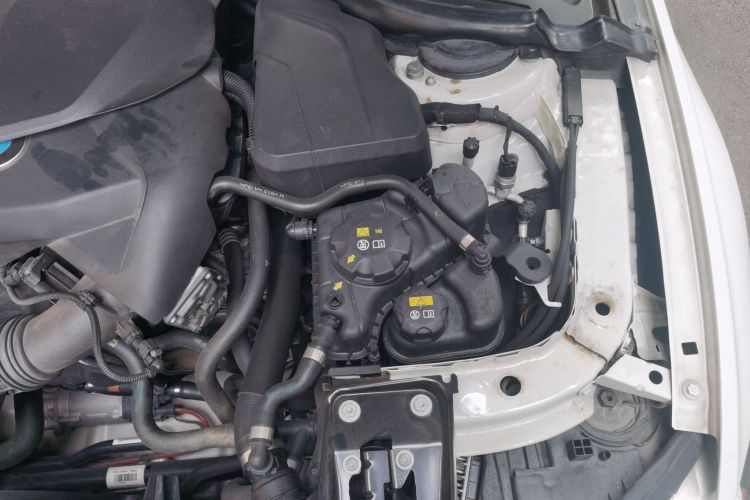 宝马3系 2019款 320Li M运动曜夜版局部细节9007