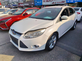 福特 福克斯 2012款 三厢 1.6L 自动风尚型