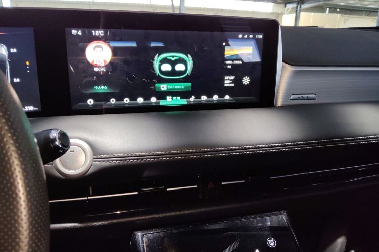 哪吒汽车 哪吒U 2021款 Pro 400 巡航版中控内饰16