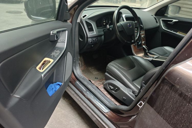 沃尔沃XC60 2017款 T5 智行升级版中控内饰20