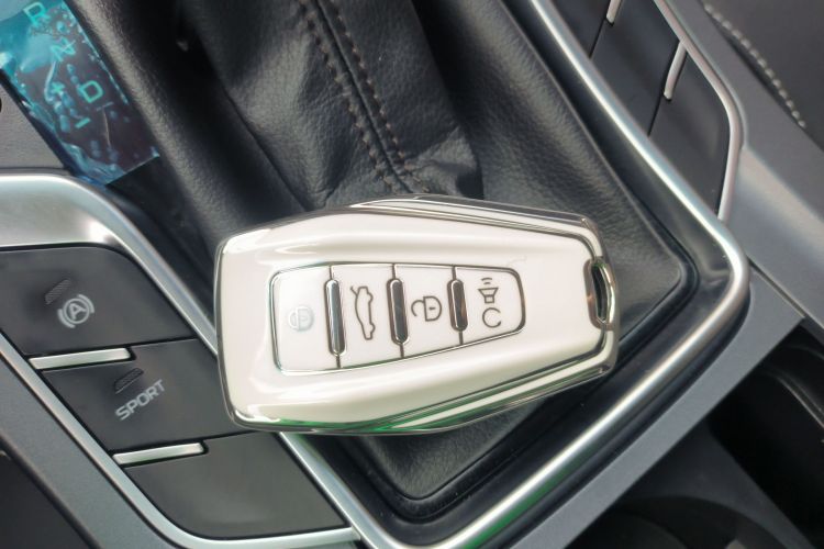 吉利汽车 帝豪 2019款 领军版 1.5L CVT向上互联型 国VI中控内饰11