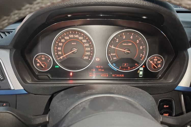 宝马3系 2018款 320i M运动套装中控内饰14