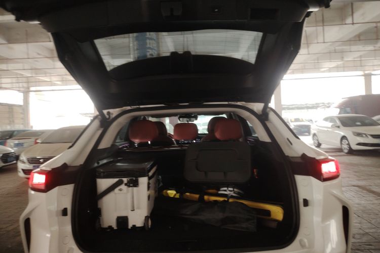 星途瑶光 2023款 400T 两驱优享飞鱼版机舱底盘23