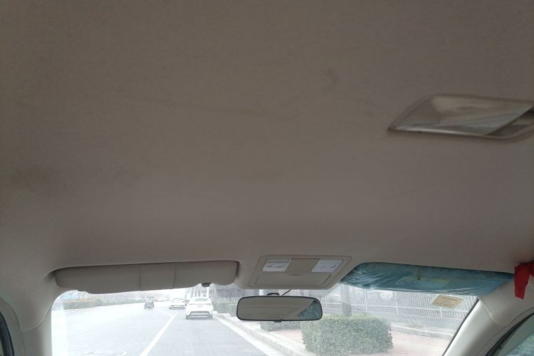 日产 轩逸 2012款 经典 1.6XE 手动舒适版中控内饰22