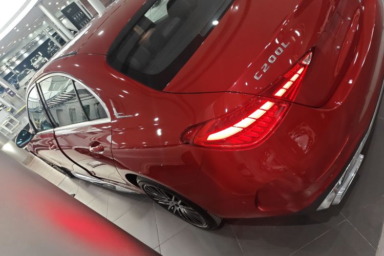 奔驰C级 2024款 C 200 L 运动版车身外观4