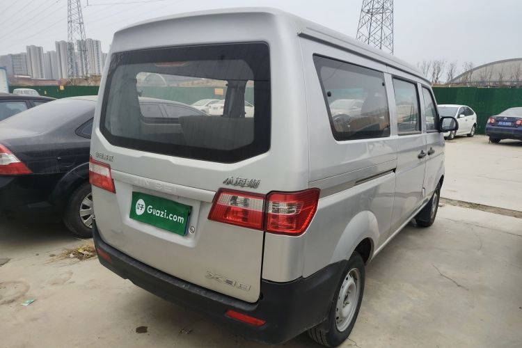 金杯 小海狮X30 2021款 1.5L 标准型无空调版客车国VI SWC15M车身外观6005